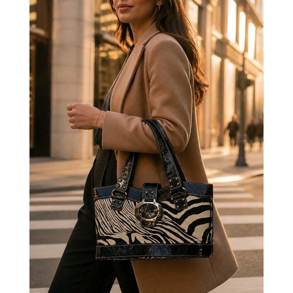 Vintage Guess Y2K Zebra Print Shoulder Bag G Logo Buckle Vinyl Canvas Glam